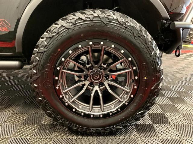 Photo of 2025 Black Ford Bronco