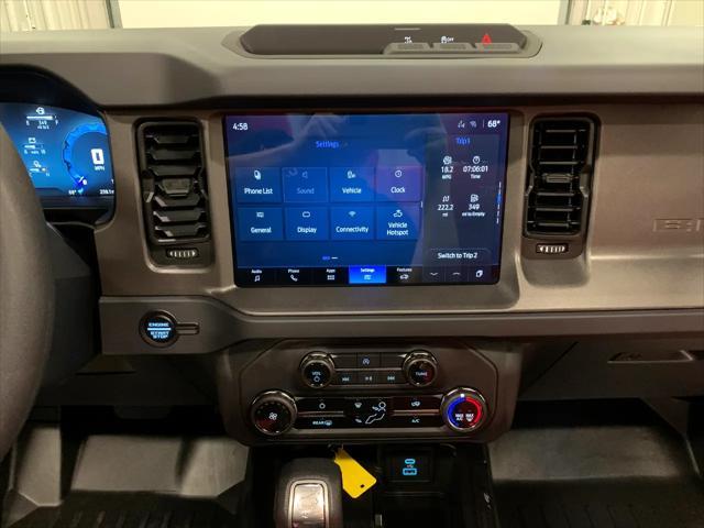 Photo of 2025 Black Ford Bronco