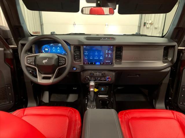 Photo of 2025 Black Ford Bronco