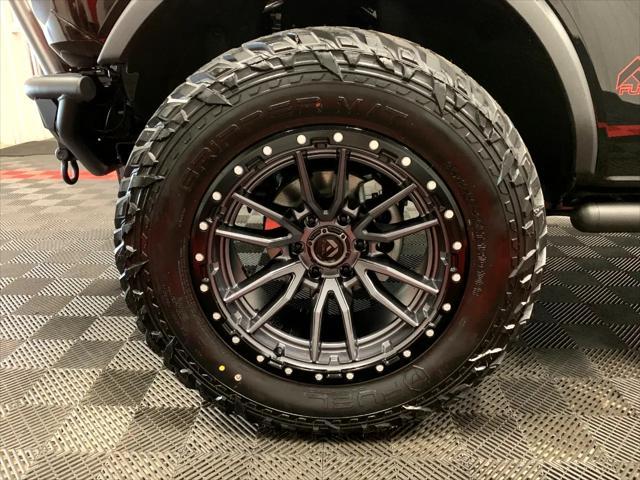 Photo of 2025 Black Ford Bronco