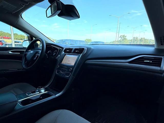 Photo of 2019 Gray Ford Fusion