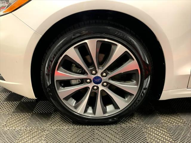Photo of 2020 White Ford Fusion