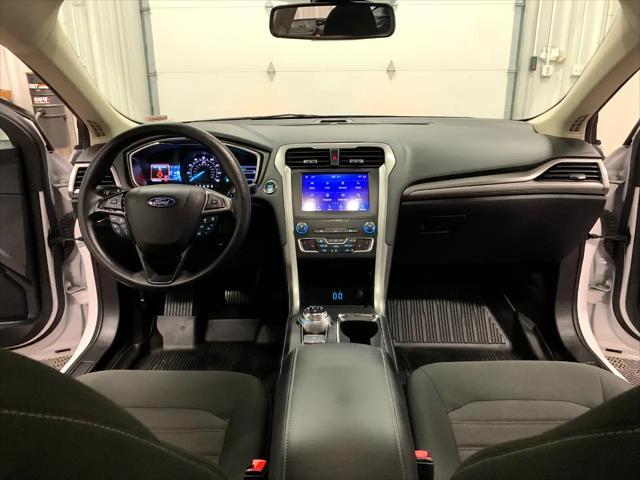 Photo of 2020 White Ford Fusion