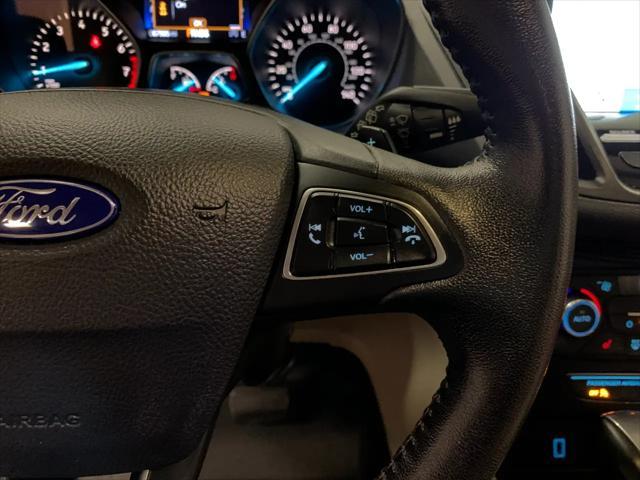 Photo of 2017 Red Ford Escape