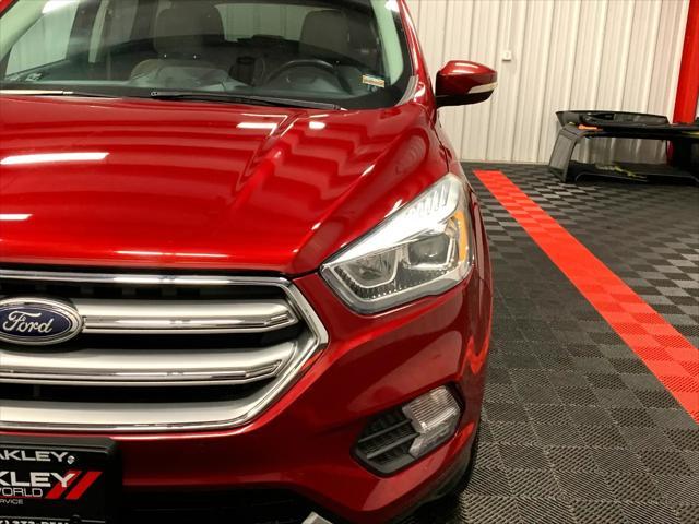 Photo of 2017 Red Ford Escape