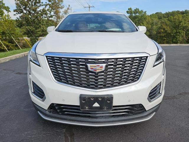 Photo of 2021 White Cadillac XT5