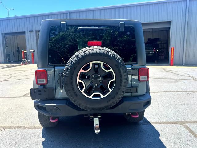 Photo of 2015 Gray Jeep Wrangler Unlimited