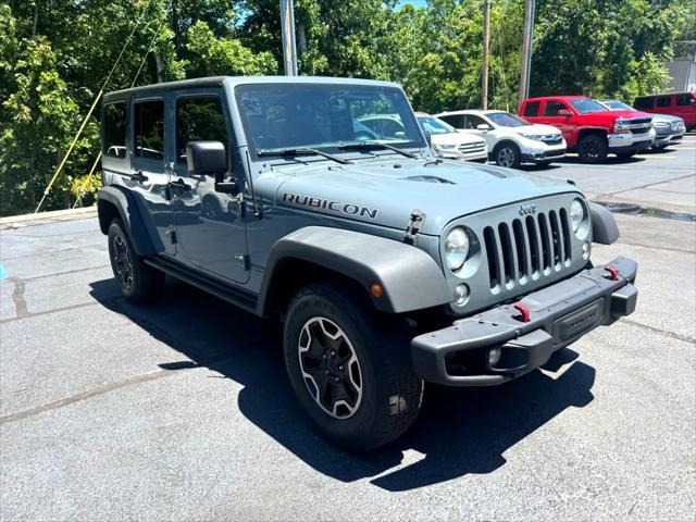 Photo of 2015 Gray Jeep Wrangler Unlimited