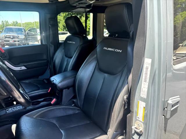 Photo of 2015 Gray Jeep Wrangler Unlimited