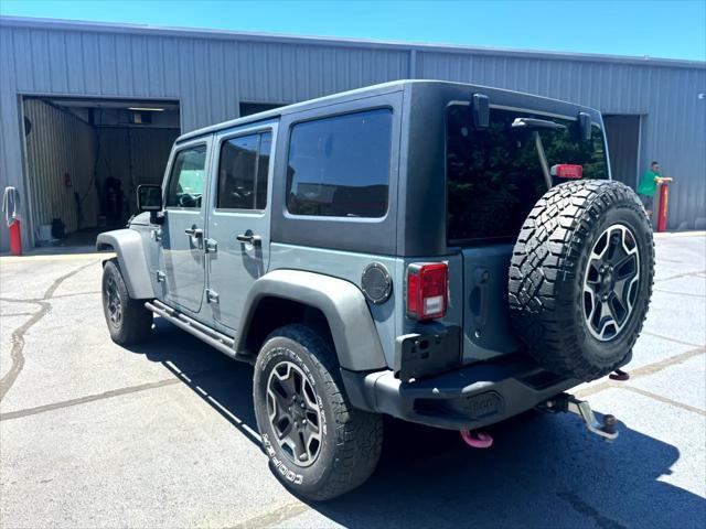 Photo of 2015 Gray Jeep Wrangler Unlimited