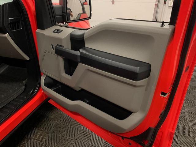 Photo of 2019 Orange Ford F-150