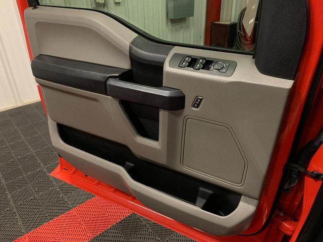 Photo of 2019 Orange Ford F-150