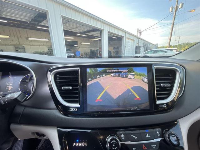 Photo of 2024 Fathom Blue Pearlcoat Chrysler Pacifica