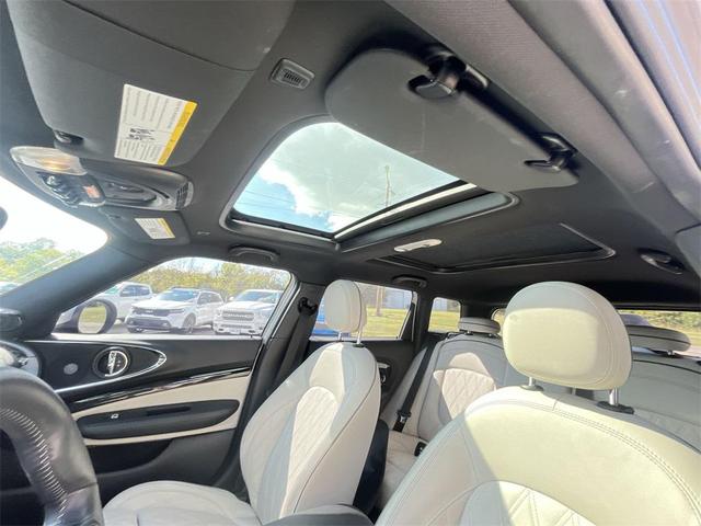 Photo of 2022 White Silver Metallic MINI Clubman