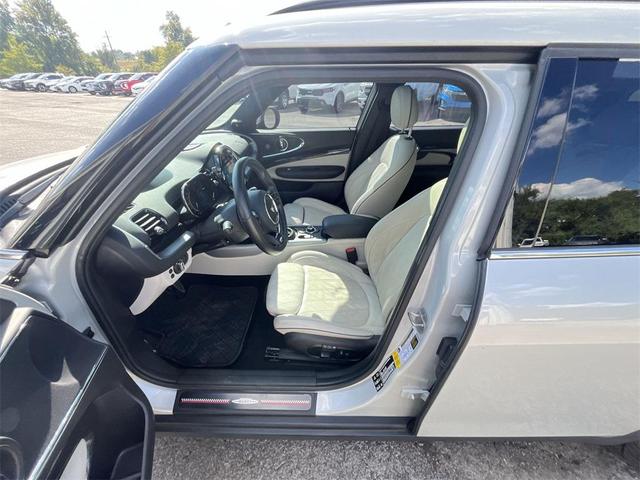 Photo of 2022 White Silver Metallic MINI Clubman