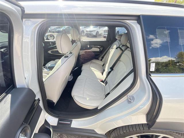 Photo of 2022 White Silver Metallic MINI Clubman