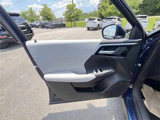 Photo of 2025 Cosmic Blue Metallic Mitsubishi Outlander