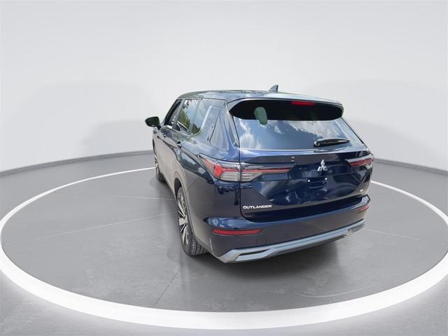 Photo of 2025 Cosmic Blue Metallic Mitsubishi Outlander