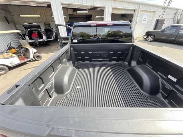 Photo of 2022 Shadow Gray Metallic Chevrolet Silverado 1500