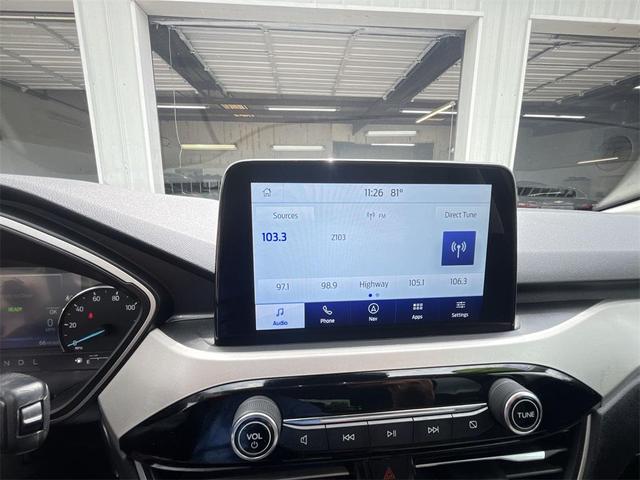 Photo of 2021 Silver Metallic Ford Escape
