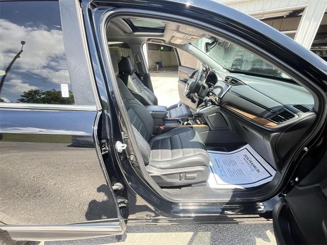Photo of 2021 Crystal Black Pearl Honda CR-V