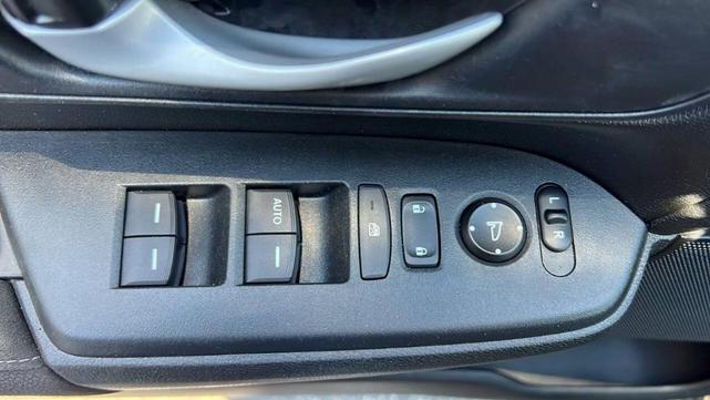 Photo of 2017 Black Honda CR-V