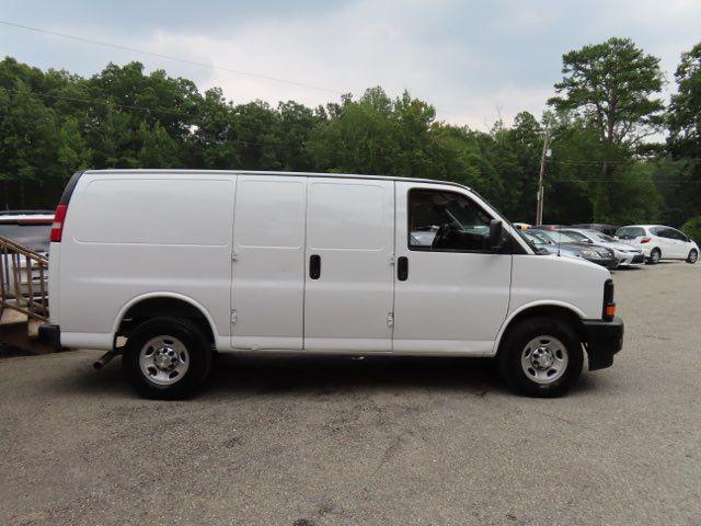 Photo of 2017 Summit White Chevrolet Express 2500
