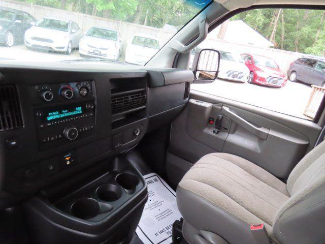 Photo of 2017 Summit White Chevrolet Express 2500