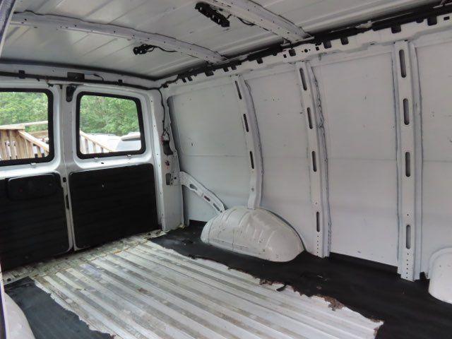 Photo of 2017 Summit White Chevrolet Express 2500