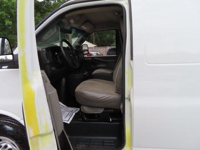 Photo of 2017 Summit White Chevrolet Express 2500