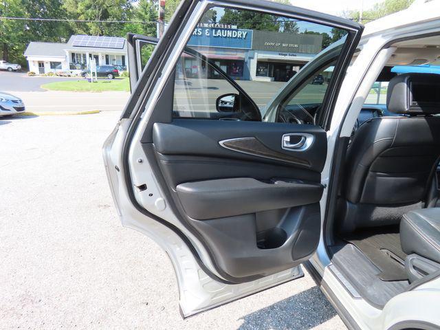 Photo of 2014 Silver INFINITI QX60
