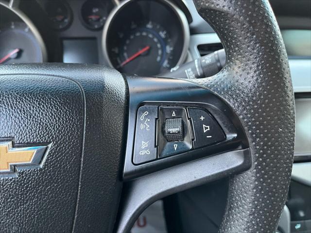 Photo of 2014 Black Granite Metallic Chevrolet Cruze