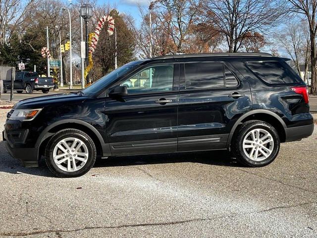 Photo of 2017 Shadow Black Ford Explorer