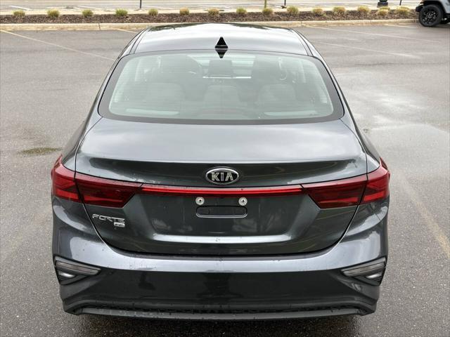 Photo of 2020 Gravity Grey Kia Forte
