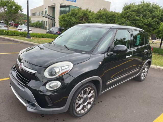 Photo of 2014 Nero Puro (Straight Black) FIAT 500L