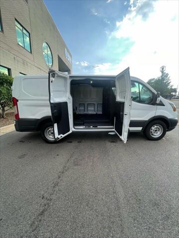 Photo of 2017 Oxford White Ford Transit-150