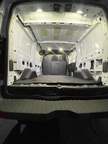 Photo of 2017 Oxford White Ford Transit-150