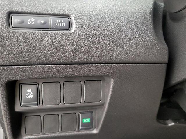 Photo of 2017 Gray Nissan Rogue Sport