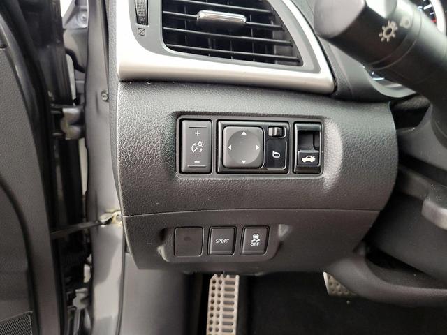 Photo of 2019 Gray Nissan Sentra