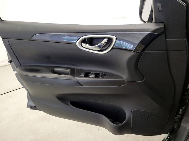 Photo of 2019 Gray Nissan Sentra