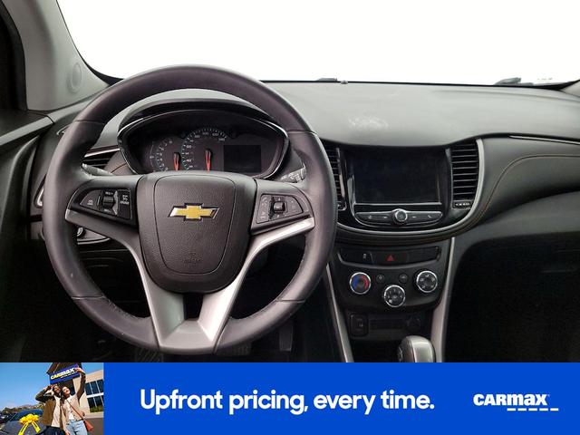 Photo of 2019 White Chevrolet Trax