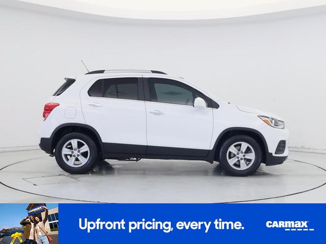 Photo of 2019 White Chevrolet Trax