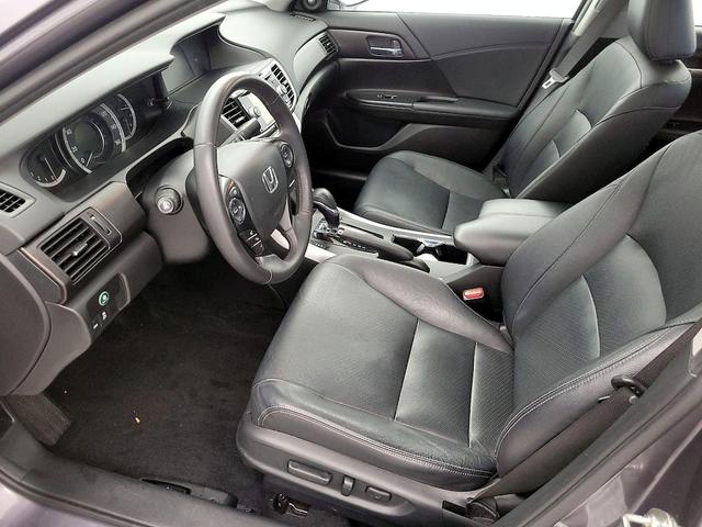 Photo of 2015 Gray Honda Accord