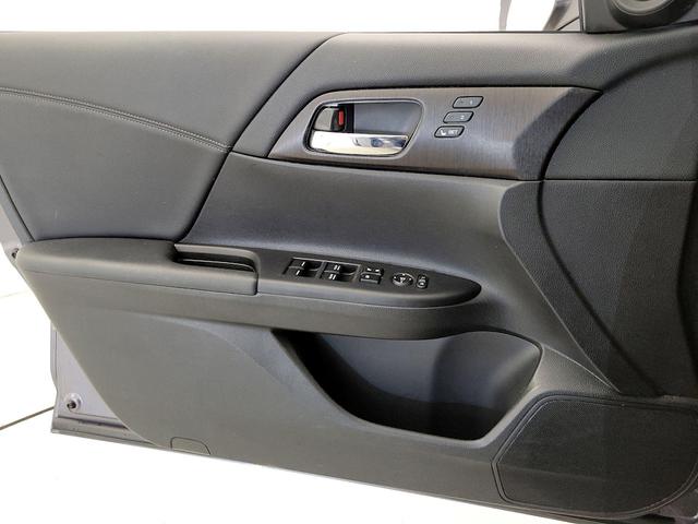 Photo of 2015 Gray Honda Accord
