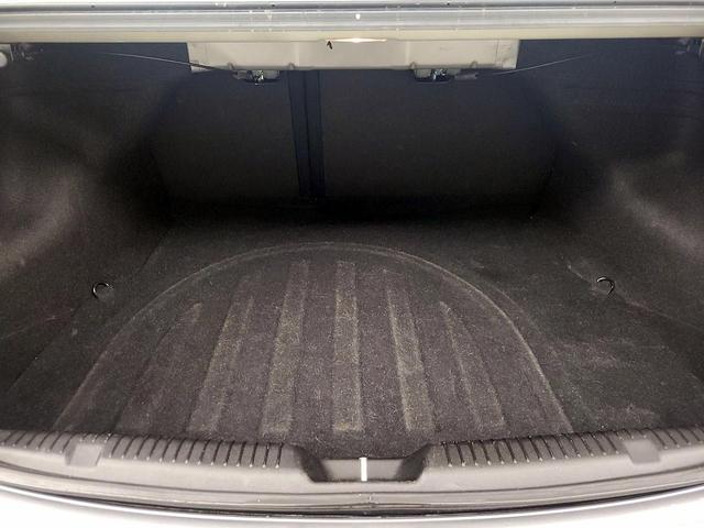 Photo of 2015 Gray Hyundai ELANTRA