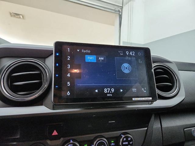 Photo of 2019 Blue Toyota Tacoma