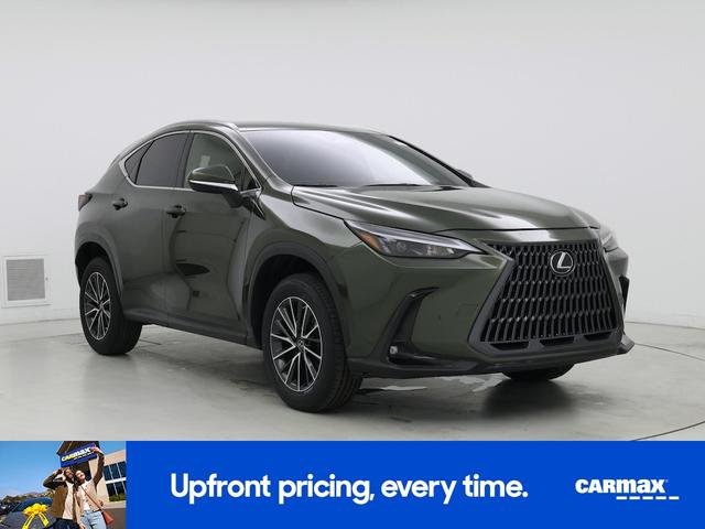 Photo of 2022 Green Lexus NX 250