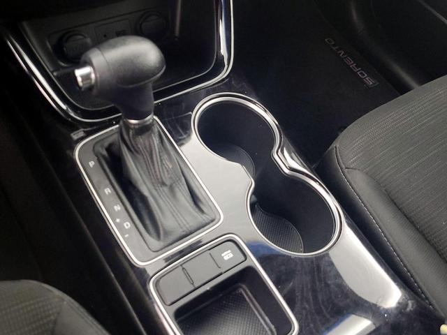 Photo of 2014 Black Kia Sorento