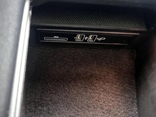 Photo of 2021 White Mercedes-Benz C-Class