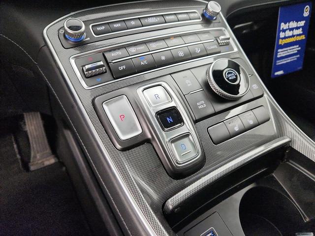 Photo of 2022 Gray Hyundai SANTA FE